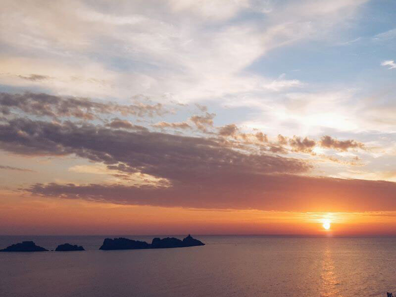 Cinq raisons de tomber amoureux du coucher de soleil à l'Royal Resort