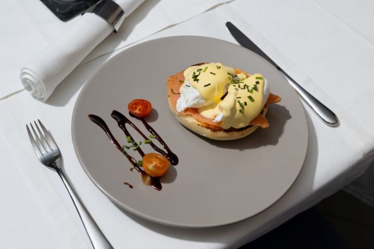 Gourmet egg breakfast dish with fresh vegetables at Vista Restaurant, Royal Blue Hotel Dubrovnik